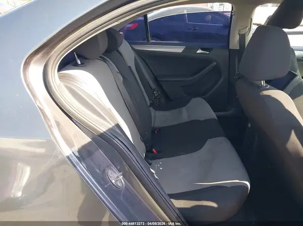 3VW167AJ2HM286197 2017 VOLKSWAGEN JETTA - Image 8