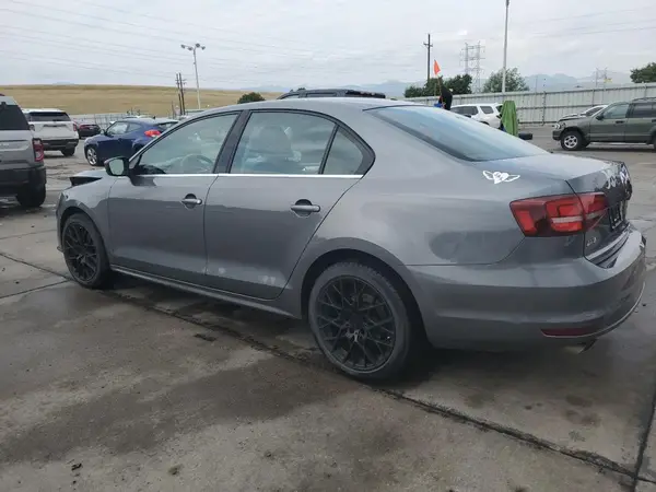 3VW167AJ2HM300180 2017 VOLKSWAGEN JETTA - Image 2