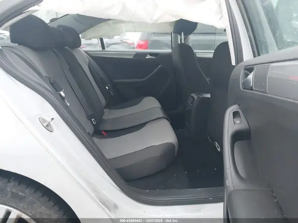 3VW167AJ2HM312894 2017 VOLKSWAGEN JETTA - Image 8