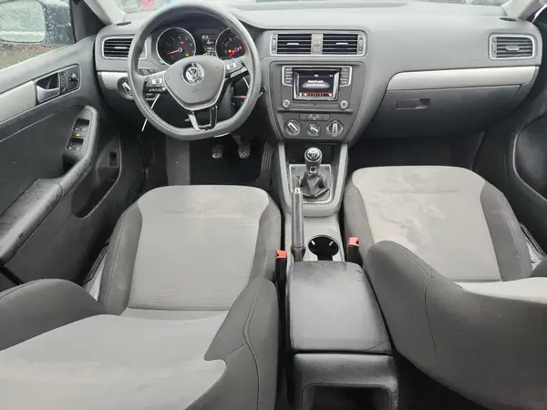 3VW167AJ2HM323958 2017 VOLKSWAGEN JETTA - Image 8