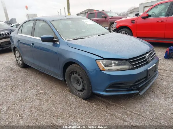 3VW167AJ2HM370018 2017 VOLKSWAGEN JETTA - Image 1