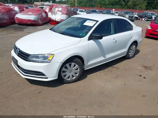 3VW167AJ3GM360595 2016 VOLKSWAGEN JETTA - Image 2