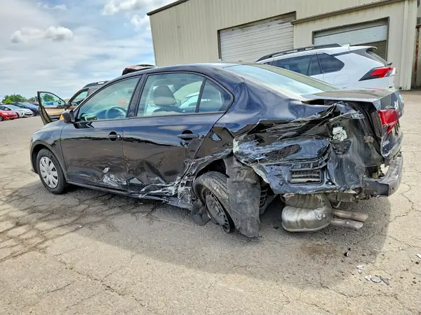3VW167AJ3GM362833 2016 VOLKSWAGEN JETTA - Image 2