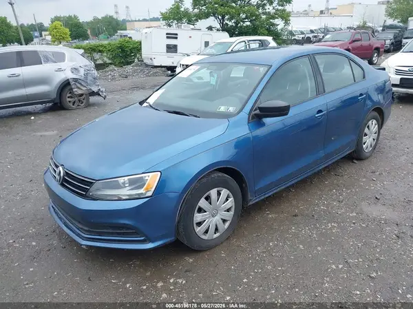 3VW167AJ3GM371077 2016 VOLKSWAGEN JETTA - Image 2
