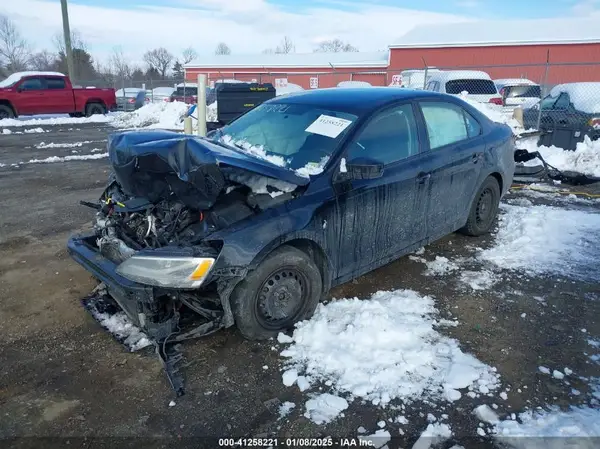3VW167AJ3GM402375 2016 VOLKSWAGEN JETTA - Image 2