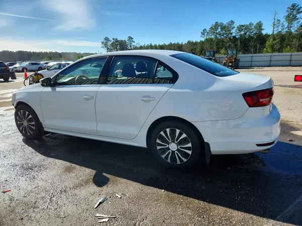 3VW167AJ3HM364874 2017 VOLKSWAGEN JETTA - Image 2