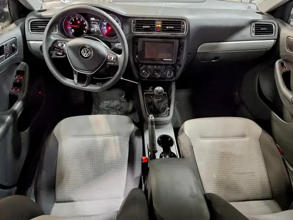 3VW167AJ3HM390990 2017 VOLKSWAGEN JETTA - Image 8