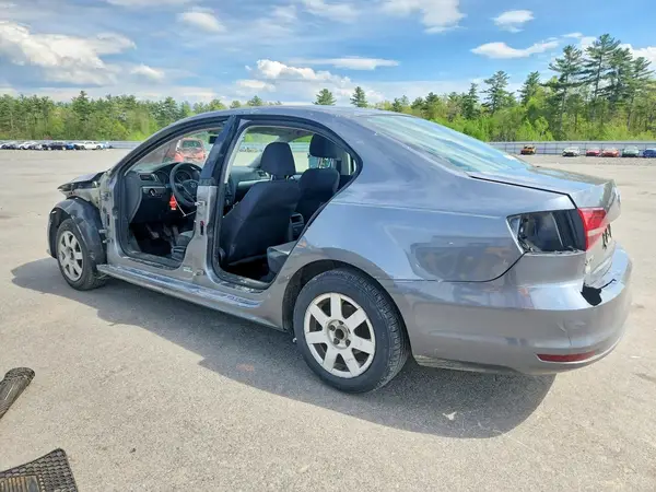 3VW167AJ3HM408677 2017 VOLKSWAGEN JETTA - Image 2