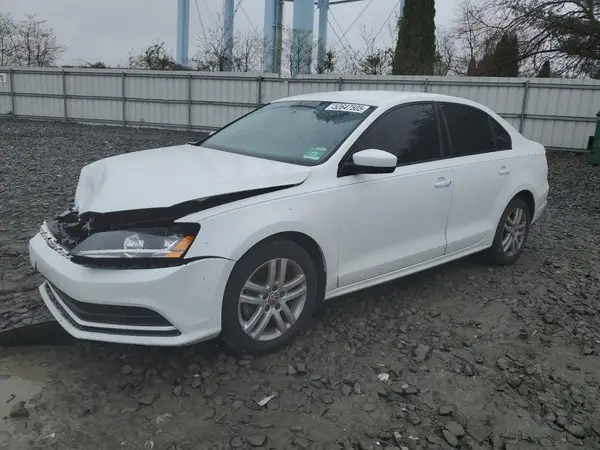 3VW167AJ3JM217573 2018 VOLKSWAGEN JETTA - Image 1