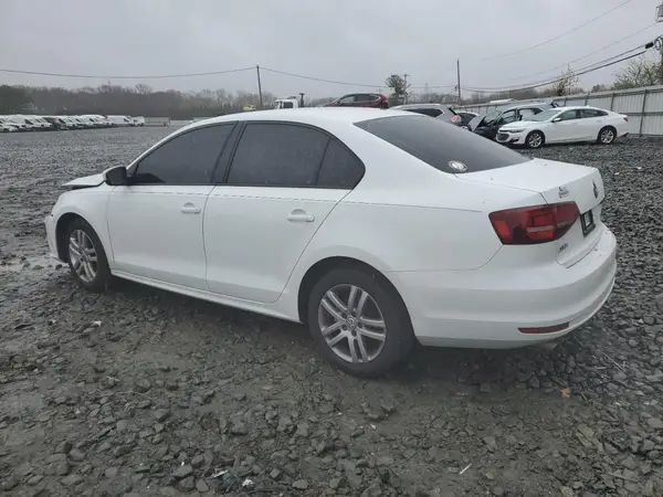 3VW167AJ3JM217573 2018 VOLKSWAGEN JETTA - Image 2
