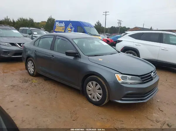 3VW167AJ4GM256102 2016 VOLKSWAGEN JETTA - Image 1