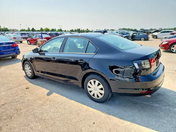 3VW167AJ4GM376076 2016 VOLKSWAGEN JETTA - Image 2