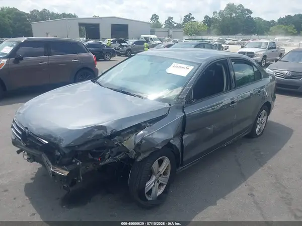 3VW167AJ4GM396750 2016 VOLKSWAGEN JETTA - Image 2