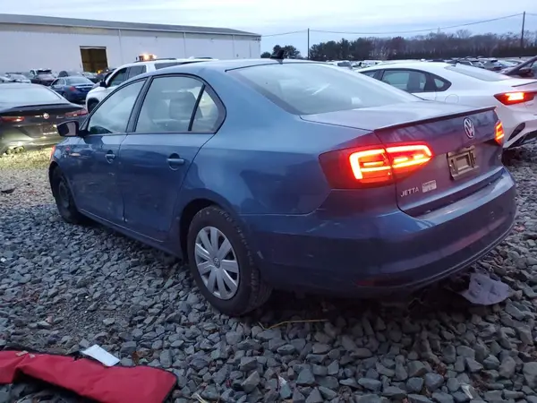 3VW167AJ4GM415121 2016 VOLKSWAGEN JETTA - Image 2