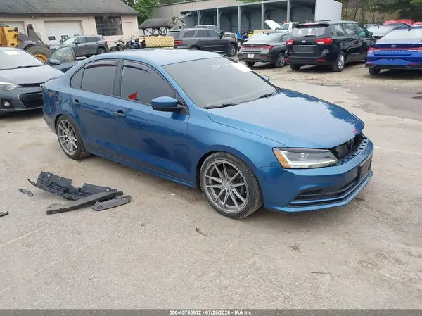 3VW167AJ4HM255579 2017 VOLKSWAGEN JETTA - Image 1