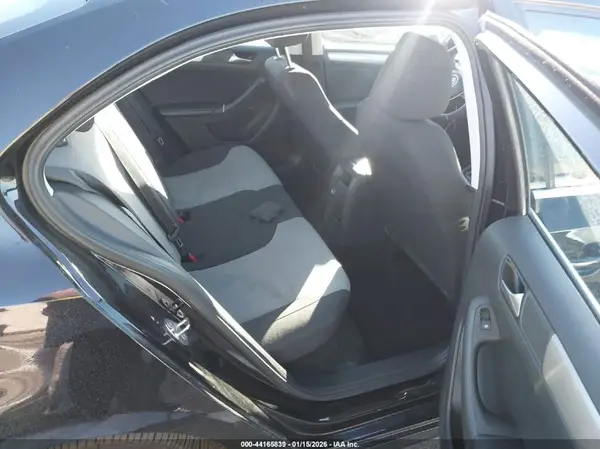 3VW167AJ4HM289098 2017 VOLKSWAGEN JETTA - Image 8