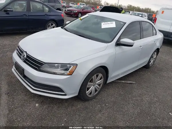 3VW167AJ4HM323184 2017 VOLKSWAGEN JETTA - Image 2