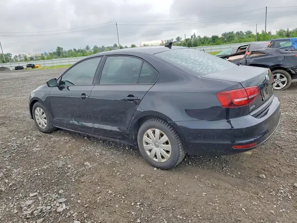 3VW167AJ4HM325761 2017 VOLKSWAGEN JETTA - Image 2