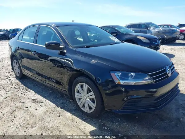 3VW167AJ4HM333245 2017 VOLKSWAGEN JETTA - Image 1