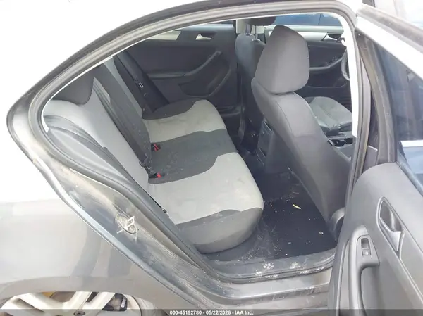 3VW167AJ4HM400880 2017 VOLKSWAGEN JETTA - Image 8