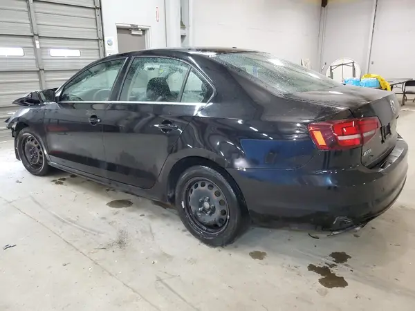 3VW167AJ5HM247698 2017 VOLKSWAGEN JETTA - Image 2