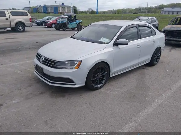 3VW167AJ5HM312209 2017 VOLKSWAGEN JETTA - Image 2