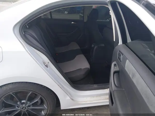 3VW167AJ5HM312209 2017 VOLKSWAGEN JETTA - Image 8