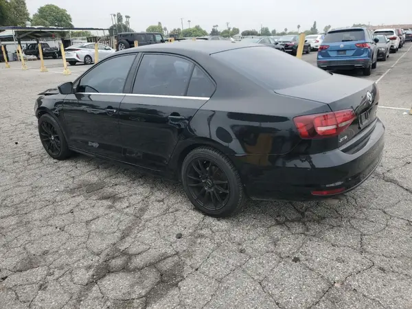 3VW167AJ5HM318916 2017 VOLKSWAGEN JETTA - Image 2