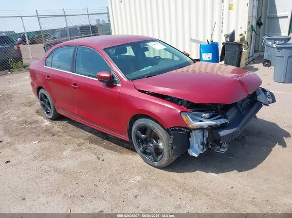 3VW167AJ5HM322206 2017 VOLKSWAGEN JETTA - Image 1