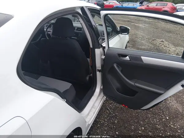 3VW167AJ5HM364813 2017 VOLKSWAGEN JETTA - Image 8