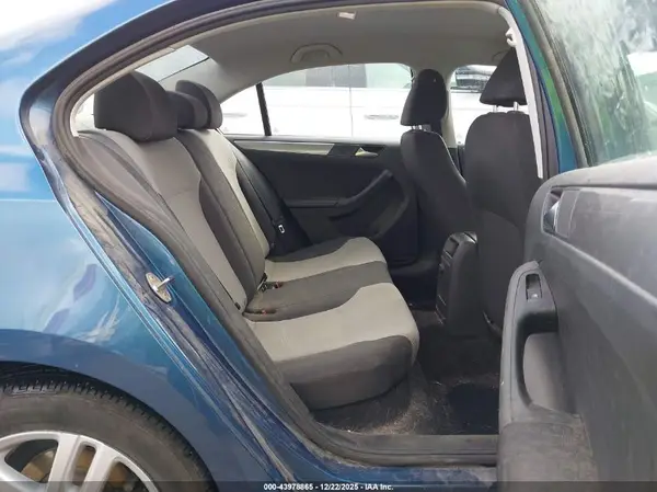 3VW167AJ5HM369154 2017 VOLKSWAGEN JETTA - Image 8