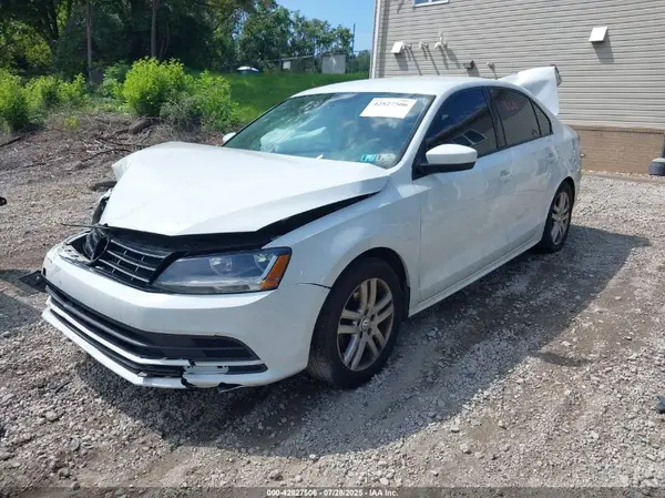 3VW167AJ5JM217610 2018 VOLKSWAGEN JETTA - Image 2