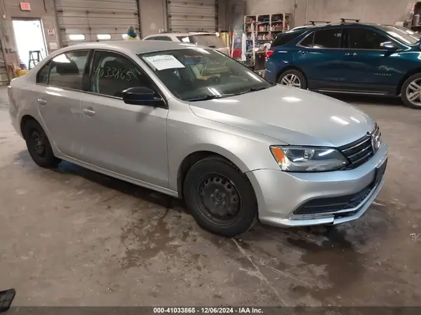 3VW167AJ6GM252617 2016 VOLKSWAGEN JETTA - Image 1