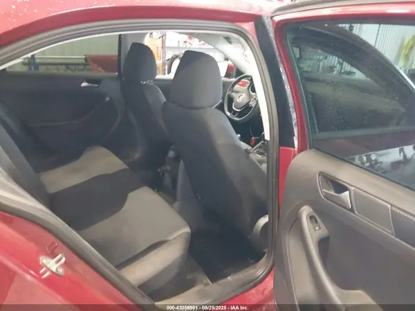 3VW167AJ6HM206867 2017 VOLKSWAGEN JETTA - Image 8