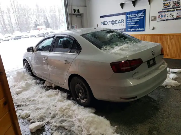 3VW167AJ6HM273999 2017 VOLKSWAGEN JETTA - Image 2