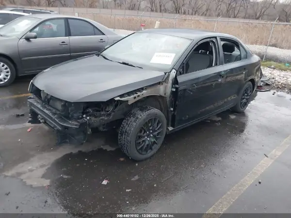3VW167AJ6HM309089 2017 VOLKSWAGEN JETTA - Image 2