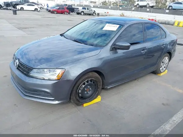 3VW167AJ6HM337653 2017 VOLKSWAGEN JETTA - Image 2