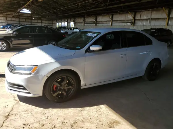 3VW167AJ6HM381765 2017 VOLKSWAGEN JETTA - Image 1