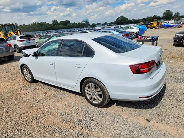 3VW167AJ6HM388277 2017 VOLKSWAGEN JETTA - Image 2