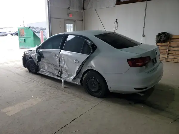 3VW167AJ6HM414781 2017 VOLKSWAGEN JETTA - Image 2