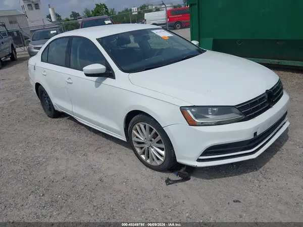 3VW167AJ6JM213372 2018 VOLKSWAGEN JETTA - Image 1