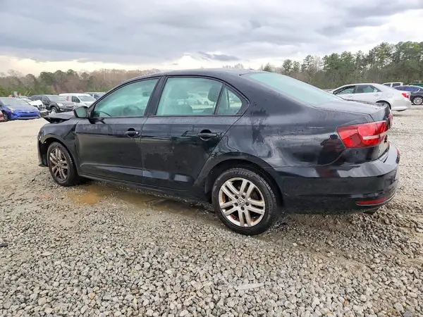 3VW167AJ6JM236957 2018 VOLKSWAGEN JETTA - Image 2