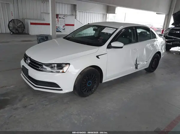 3VW167AJ7HM299981 2017 VOLKSWAGEN JETTA - Image 2
