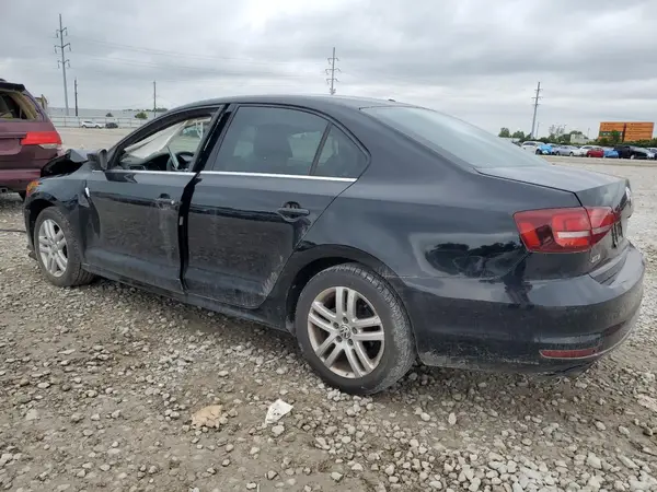 3VW167AJ7HM375831 2017 VOLKSWAGEN JETTA - Image 2
