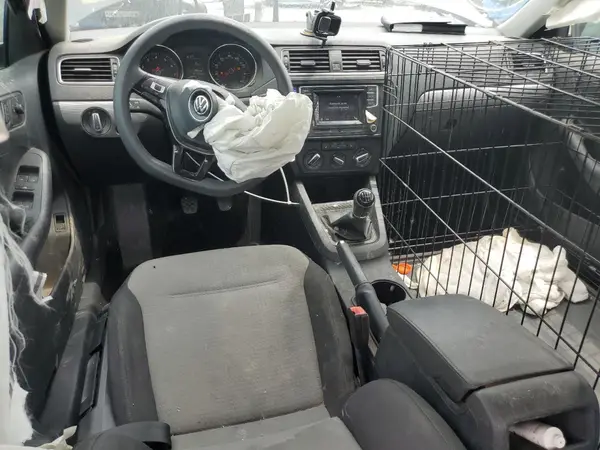 3VW167AJ7HM375831 2017 VOLKSWAGEN JETTA - Image 8
