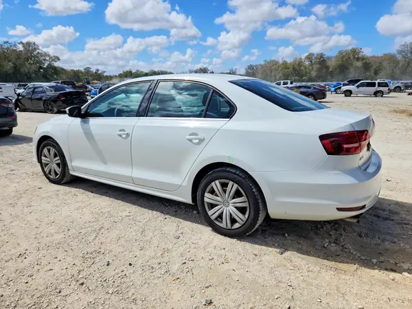 3VW167AJ7HM389955 2017 VOLKSWAGEN JETTA - Image 2