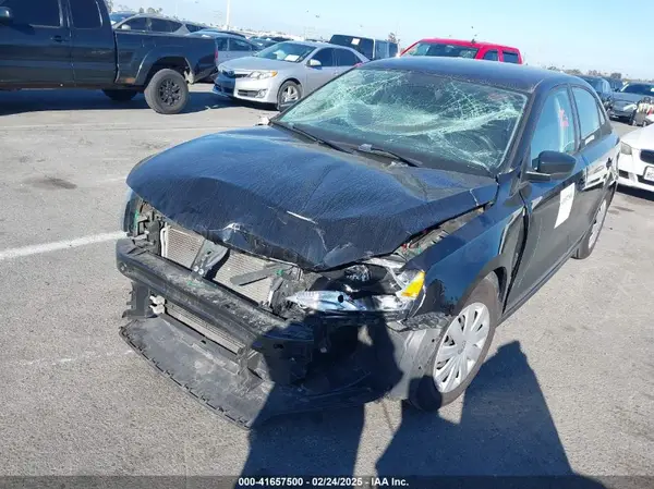 3VW167AJ8GM364223 2016 VOLKSWAGEN JETTA - Image 2