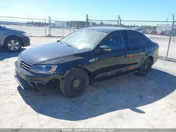 3VW167AJ8GM377067 2016 VOLKSWAGEN JETTA - Image 2