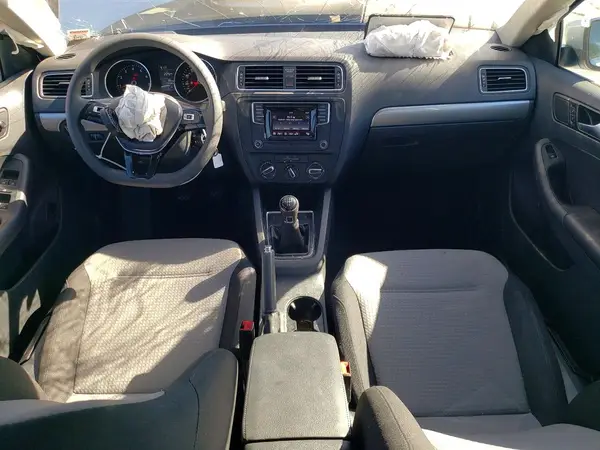 3VW167AJ8HM252474 2017 VOLKSWAGEN JETTA - Image 8