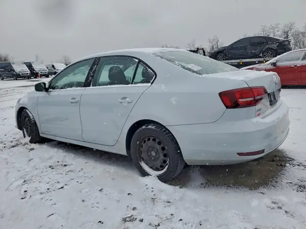 3VW167AJ8HM265855 2017 VOLKSWAGEN JETTA - Image 2